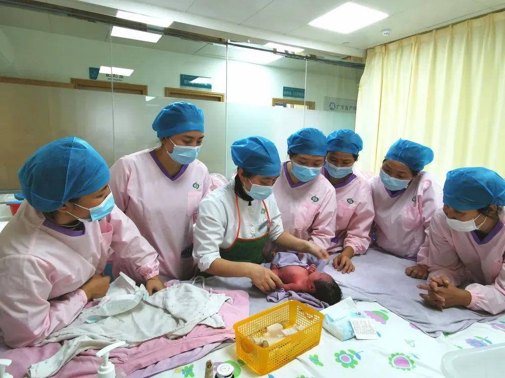 通许县妇婴监护型护送